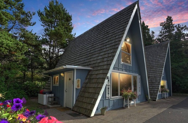 The Dude's Abode A-Frame Private Ocean Access