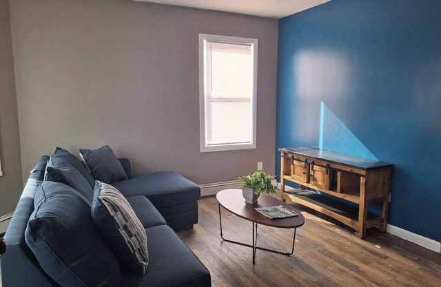 The Duo-Loft at Mt. Pleasant 2BR, Laundry, Parking