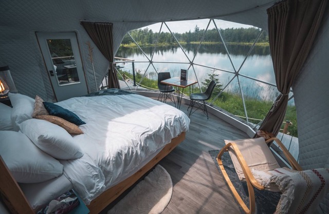 The Eagles Nest dome - Secluded lakeview w/hot tub - 20 mins from St. Andrews!