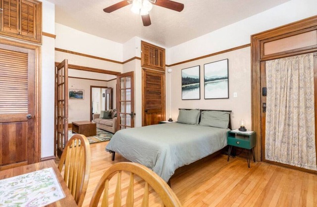 The Emerald Cabin - Historic Downtown Avenues Apt