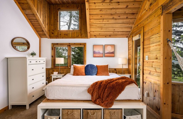The Evergreen Castle - Sauna, Trails, Lake, Nature