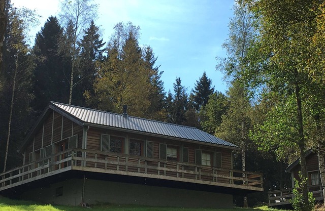 The fagnes, the woods, the lake and the circuit available! Chalet "Le Voyageur"