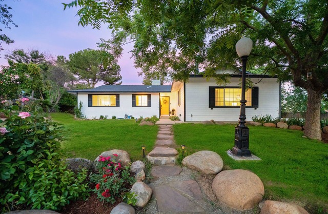 The Fairway House at River Island Golf Course