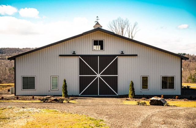 The Gathering Barn by Buffalo Mountain Getaway