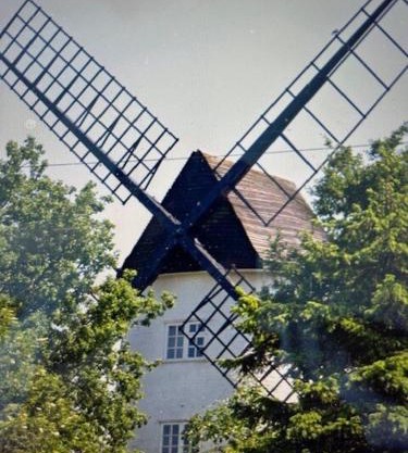 The Gibbet Windmill pet friendly home & paddock