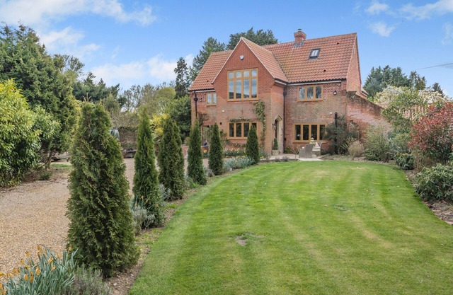 The Glebe House - Four Bedroom House, Sleeps 8