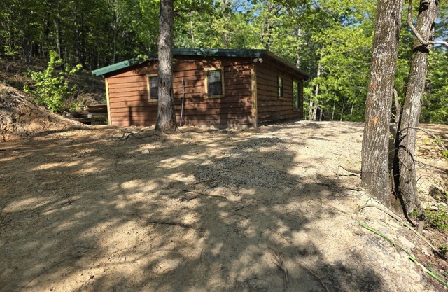 The Golden Eagle Cabin