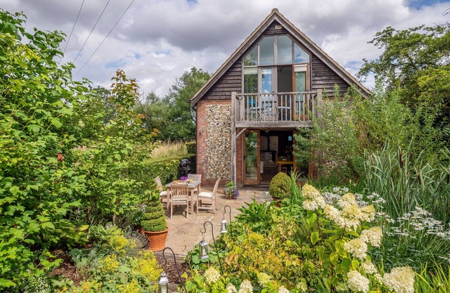 The Granary, Dunstall Green