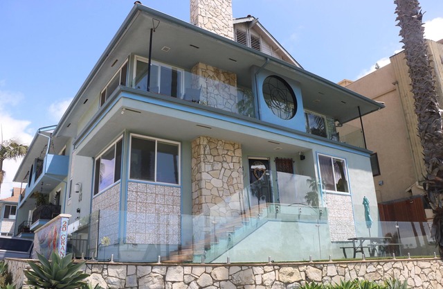 "The Grand".Full Ocean and Catalina Views.4 Bedrooms/4 Bathrooms/2500sqft