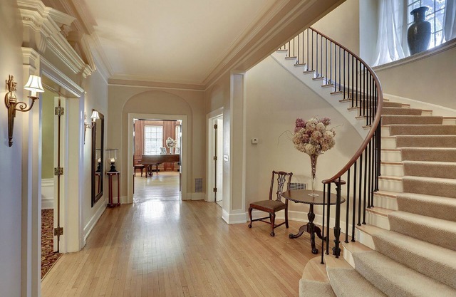 The Grand Mansion on Pillsbury