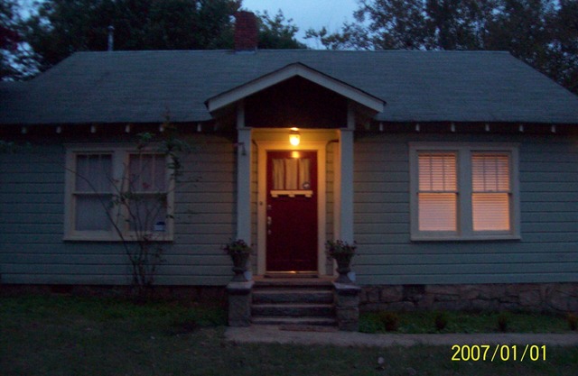 The Haley House Circa 1938 :) 20 miles to Atlanta and 10 miles to St. Mtn Park.