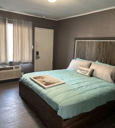 The Hamilton at 1611 Residences