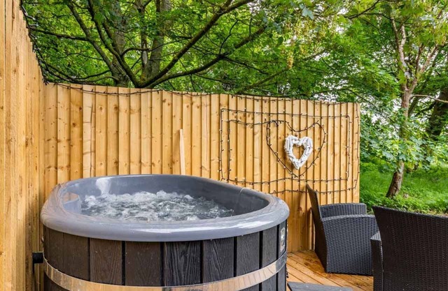 The Hartley Hut - Norfolk Holiday Properties