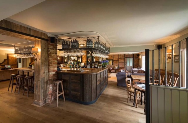 The Hawk Inn