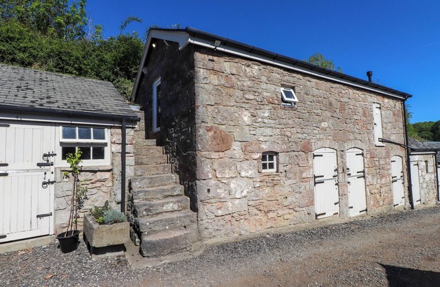 THE HAYLOFT, with a garden in Llysfaen
