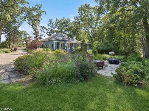 The Hideaway House - Private Peaceful Cozy