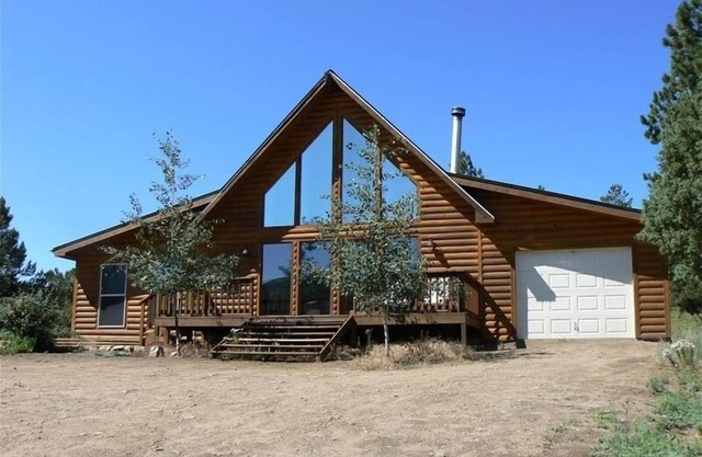 'The Hideaway' - Tucked in the Beautiful Wet Mountain Valley.