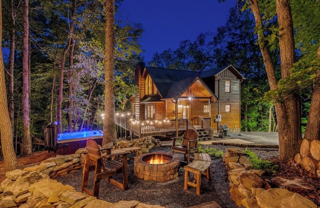 The Hideout: Resort Cabin w/Sauna, Hot Tub, Fire Pits, & Amenities Passes!