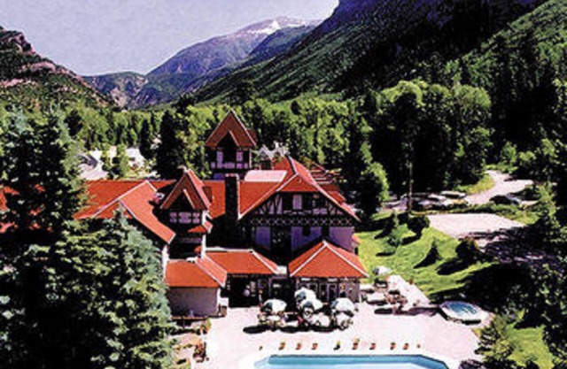 The Historic Redstone Inn