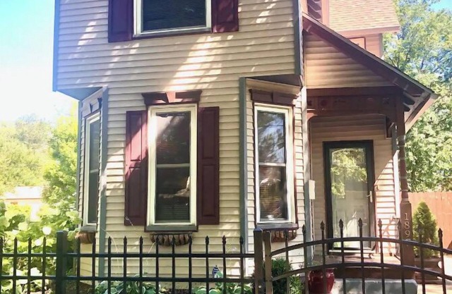 The House Hotels - W47th 2 - 5 Minutes from Downtown