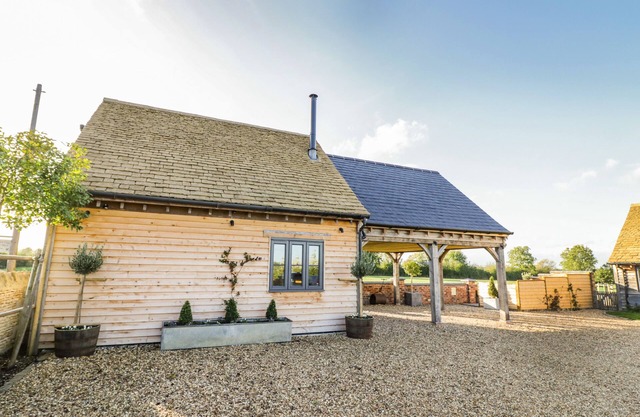 THE HYDE, family friendly, luxury holiday cottage in Newbold On Stour