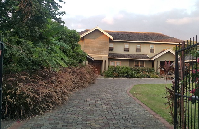 The Inn at 6 - Elegant & Pristine Home an Oasis in The City of Kingston