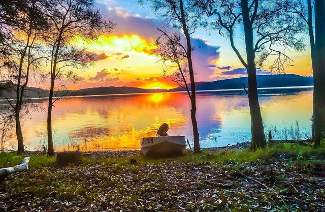 The Lake House on Amaroo Waterfront/Free WiFi/Includes Linen, SUP Boards/Kayaks