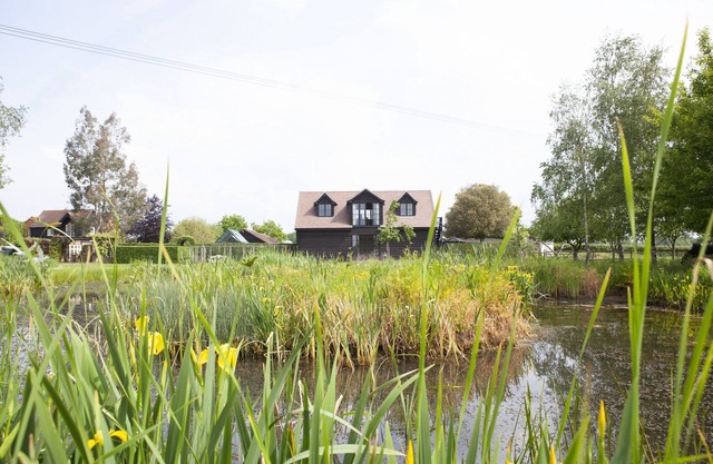 The Lakehouse Apartment by inspirestays-com - a home sleeping 2 guests in 1 bedroom