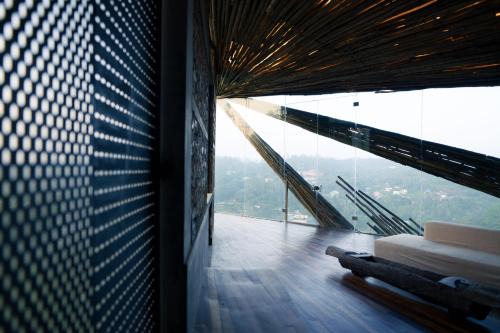 The Ledge by Bloobuck