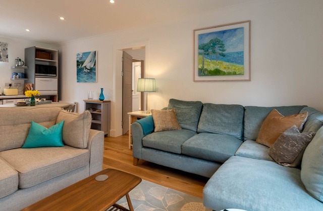 The Little Steading Abernyte - sleeps 4 guests in 1 bedroom