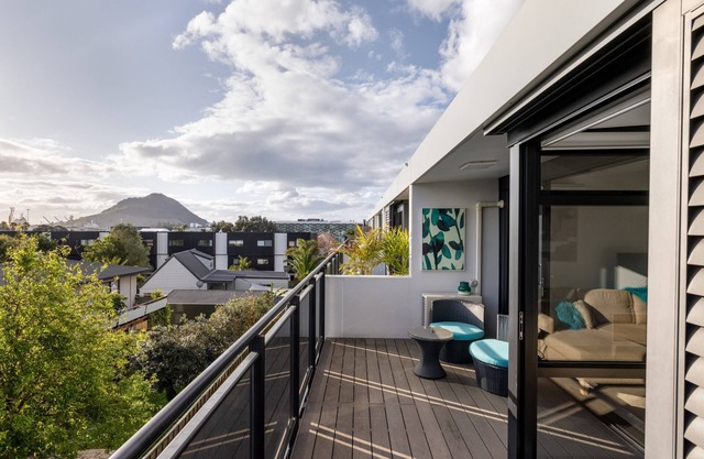 The Lookout ~ Mount Maunganui - Beyonder Holiday Homes