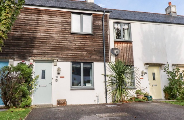 THE MACKEREL, family friendly, country holiday cottage in Charlestown
