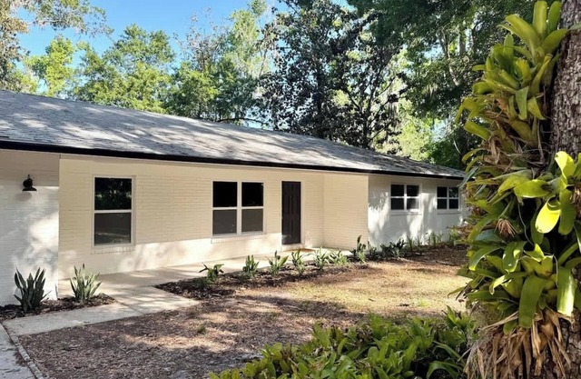 The Magnolia Modern | New, Near UF, Shands, Nature