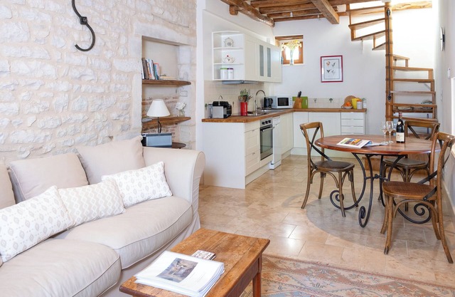 The Mews, Puligny-Montrachet. Comfort, charm, cheerful, restored Barn, sleeps 2.