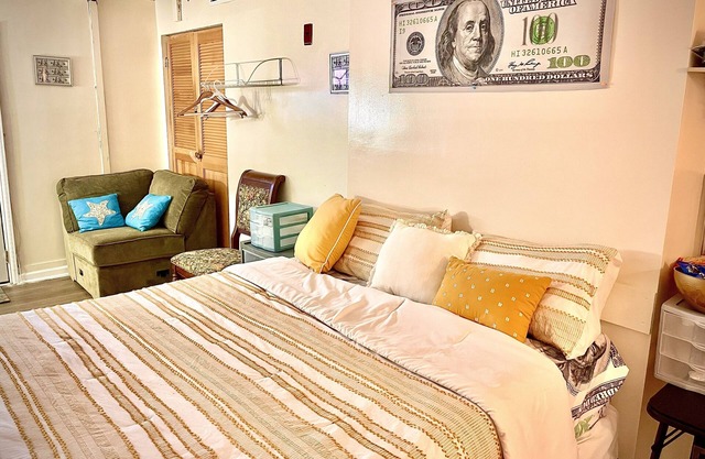 The Money House