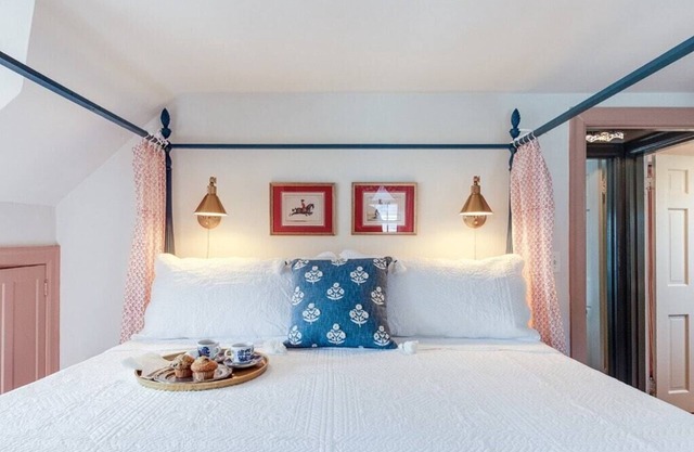 The Monroe in Historic DelRay