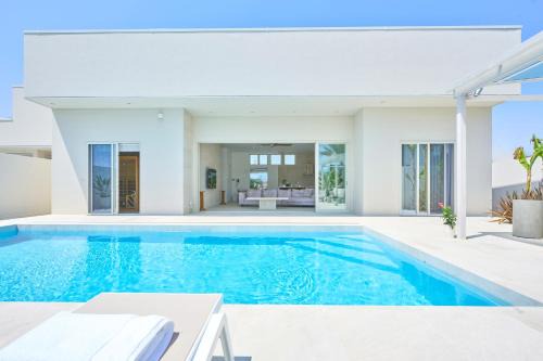 THE NALU 愛犬と泊まれるvilla 温水プール サウナ BBQ ドッグラン 海まで徒歩5分 千葉 一宮 ザ ナルー