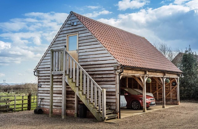 THE OAKLOFT a rural getaway within easy reach of the Cathedral City of Lincoln