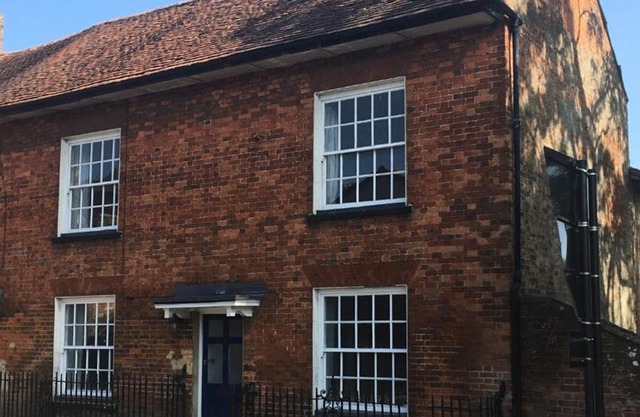 The Old Barn Marlborough - with games room in Marlborough