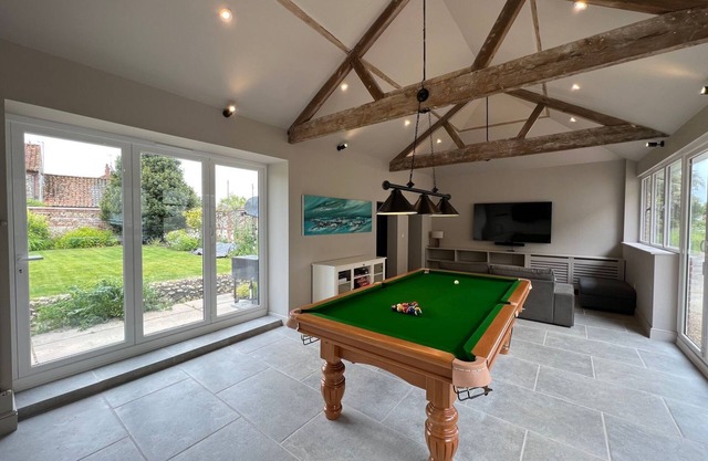 The Old Chequers | Hot tub & Games room