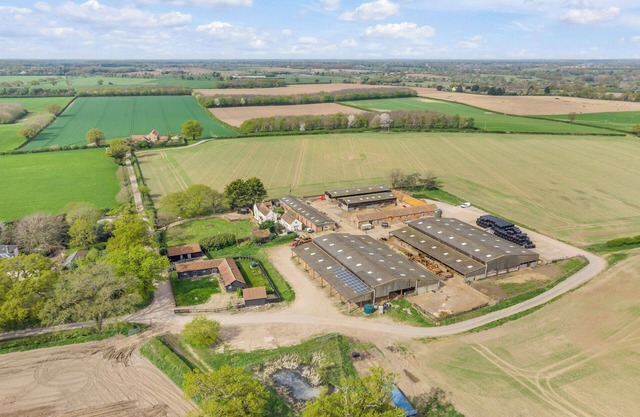The Old Corn Store – Experience Rural Life in Norfolk