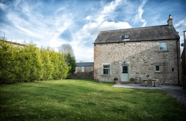The Old Dairy - sleeps 6 guests in 3 bedrooms