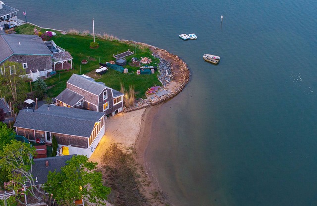 The Onset Beach Compound-Cape Cod Beach Resort & Oceanic Habitat