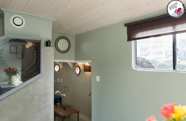 The open sea, accommodation along the water