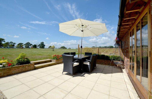 The Parlour - Three Bedroom House, Sleeps 6