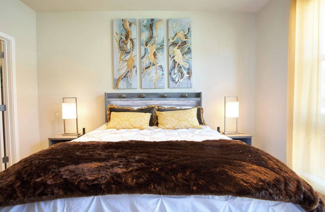 The Perfect City Retreat@In-Unit W/D@Super Fast WiFi@Roku TVs@Keurig+Coffee