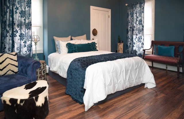 The Perfect Home Away From Home. Enjoy a Great Couples Getaway.