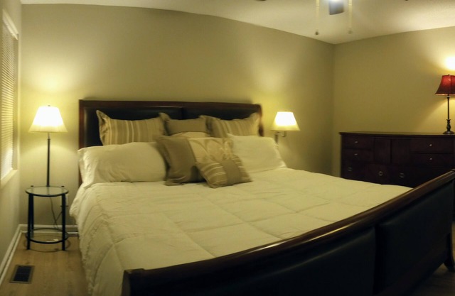 *THE PERFECT VRBO for Corporate Groups, Traveling Nurses, Families & Friends!*