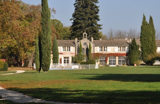 The Petite Maison, superb holiday home, 14 p., at the Gates of Provence