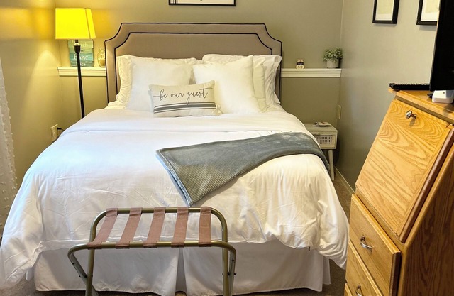 The Piney Ridge Escape-Apartment Near PSU